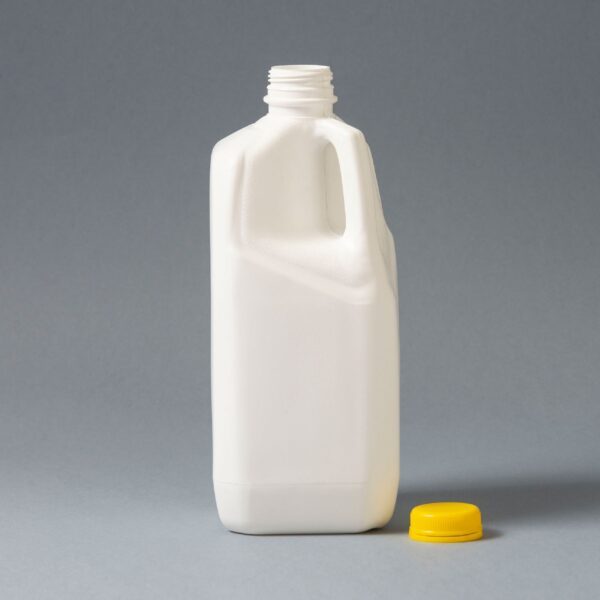 Plastic container #2 w/handle 2L B36 with lid - Image 2