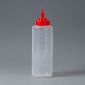 Plastic bottle 880ml B52 for sauce with tip cap