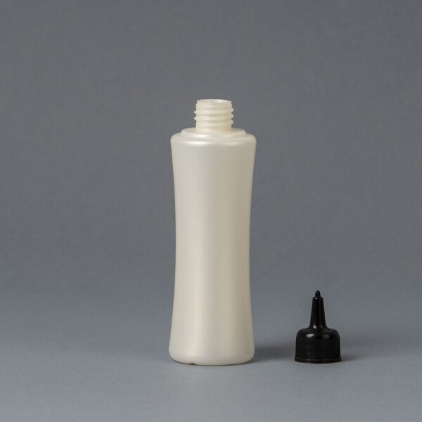 Plastic bottle 114ml B20 with tip cap - Image 2